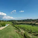 Tenuta Di Monaciano Hotel 4*