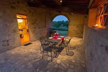 Tenuta Di Monaciano Hotel 4*