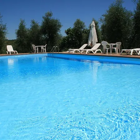 Tenuta Di Monaciano Hotel 4*